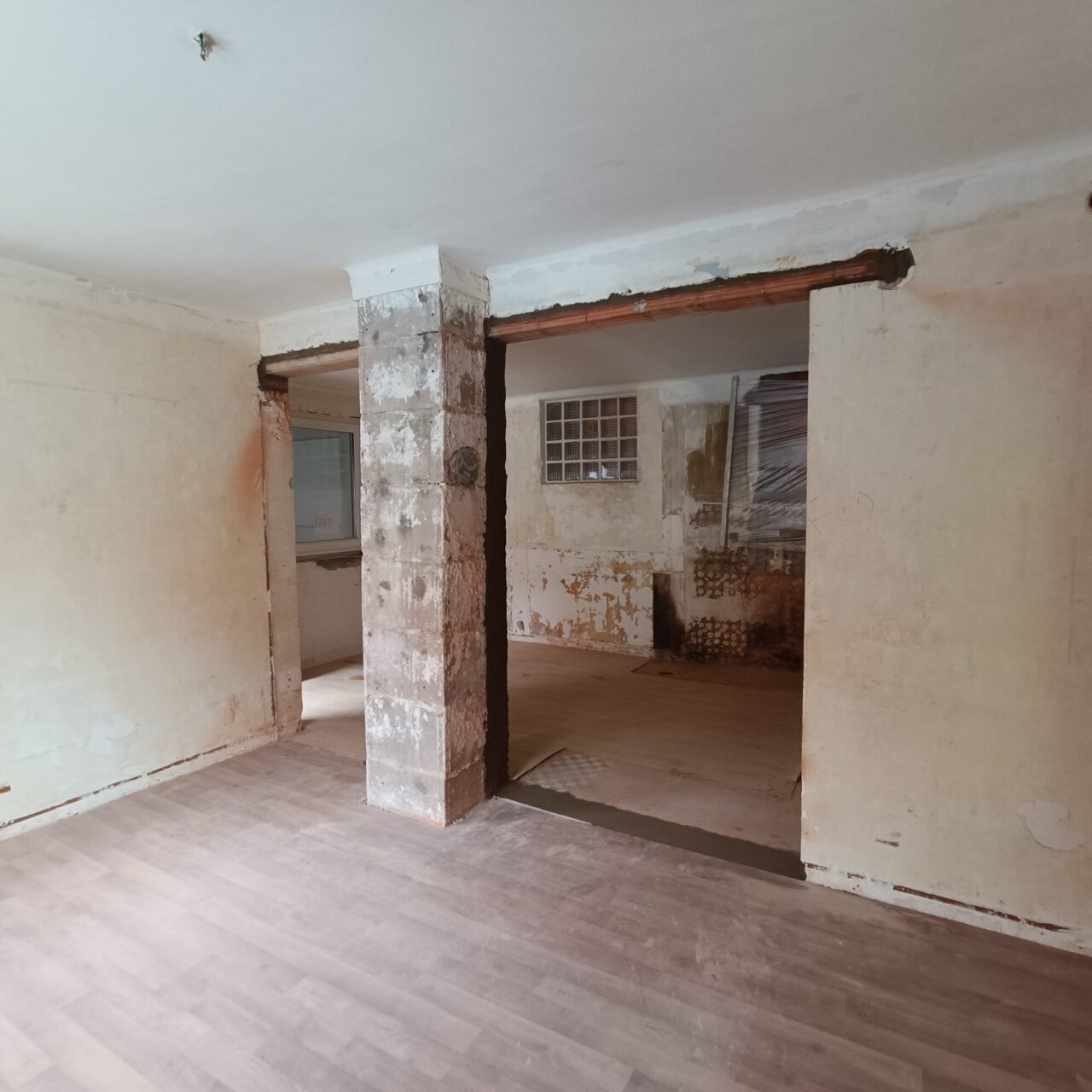 APRES DEMOLITION (2) https://choeurdinterieur.fr/wp-content/uploads/2023/05/APRES-DEMOLITION-2-1280x1280.jpg